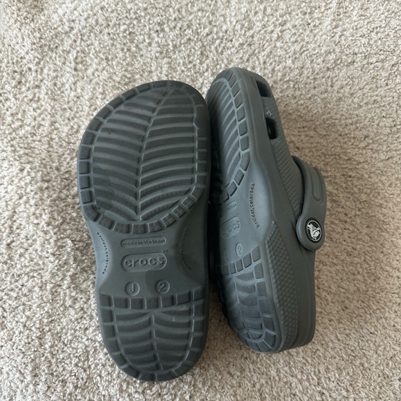Crocs grey J2 - Picture 4 of 4